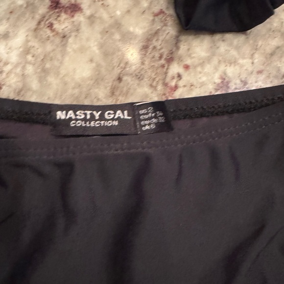 Nasty Gal Recycled Detail One Shoulder Bikini Set Size 2US - BNWT! - Picture 8 of 9